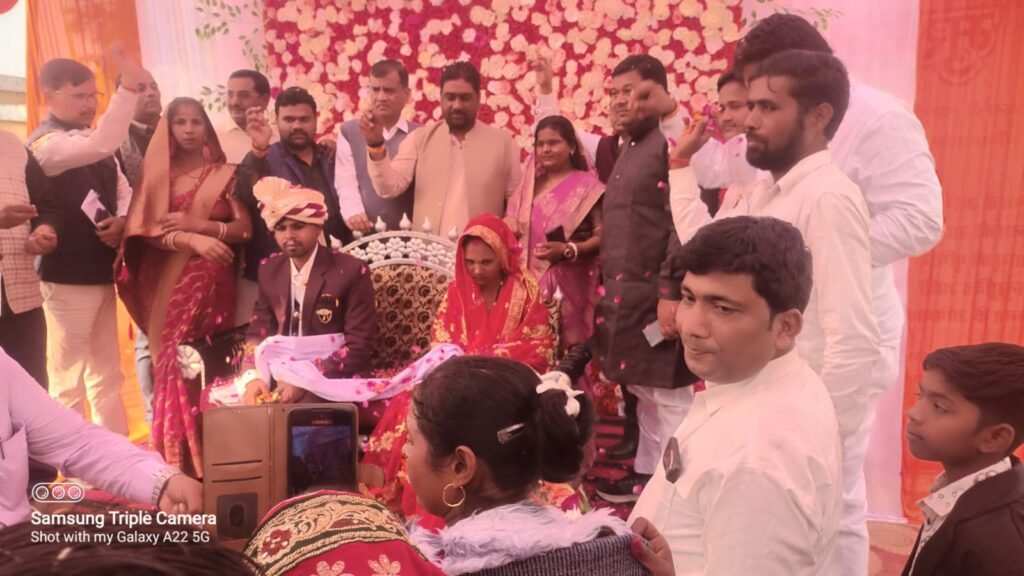 99 couples became one for each other by taking seven rounds.