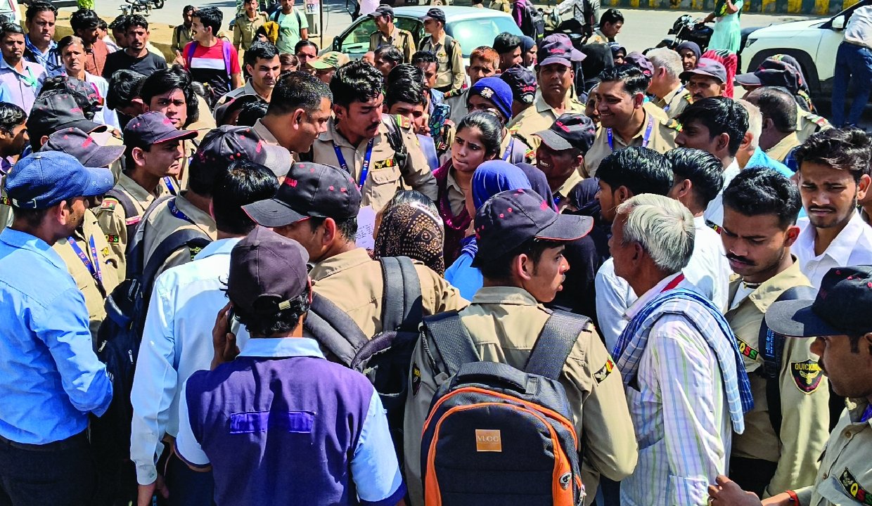 UP Govt Raises Minimum Wages