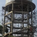 वर्षों से अधूरी पड़ी पानी की टंकी बनी ग्रामीणों की परेशानी, भीषण गर्मी में गहराया पेयजल संकट
